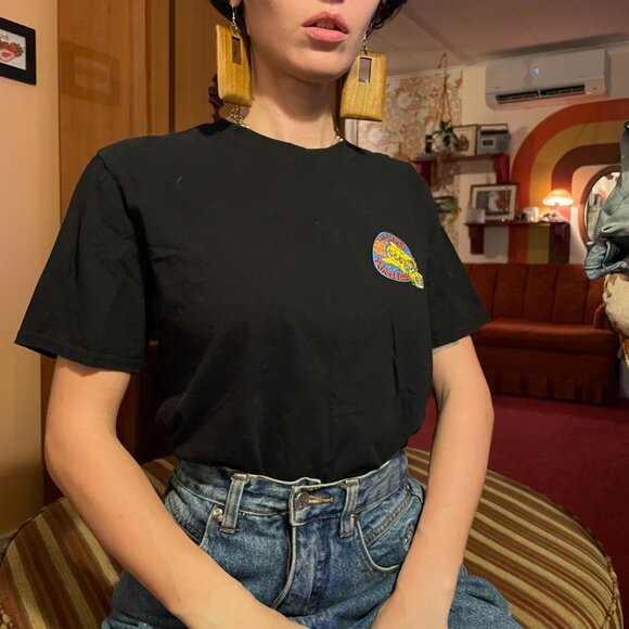 Black double graphic Magic school bus short sleeved shirt! - Picture 6 of 13